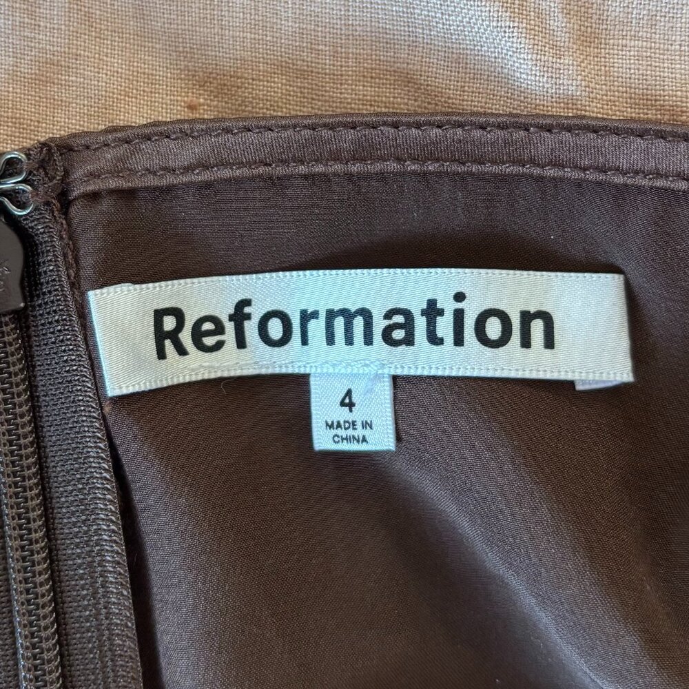 Reformation Benson Skirt, Cafe Brown, Size 4 - Picture 6 of 7